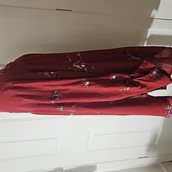 Anthropologie Fig & Flower Embroidered Red Women's Tunic Top Tab Sleeves. 3X - Picture 6 of 9